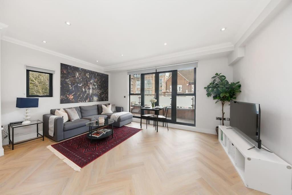Pleasing 2Bed Flat 10Min To Wimbledon Tennis Court Londra Esterno foto